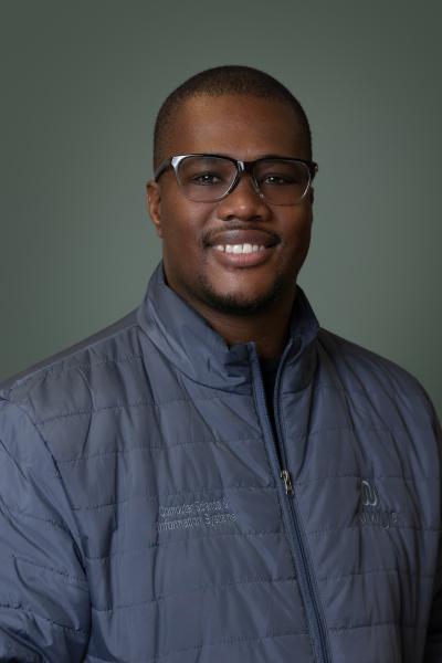 Dr Dumani Kunjuzwa
