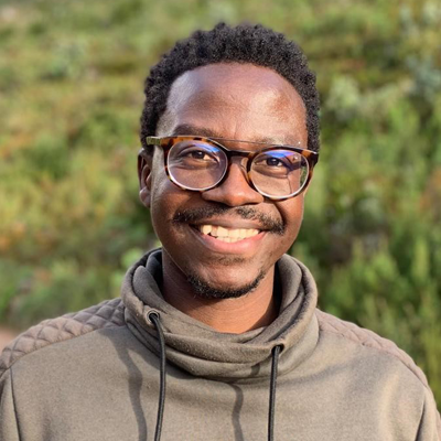 Dr Mlungele Nsikani