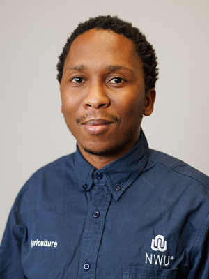 Dr Sandiso Mnguni